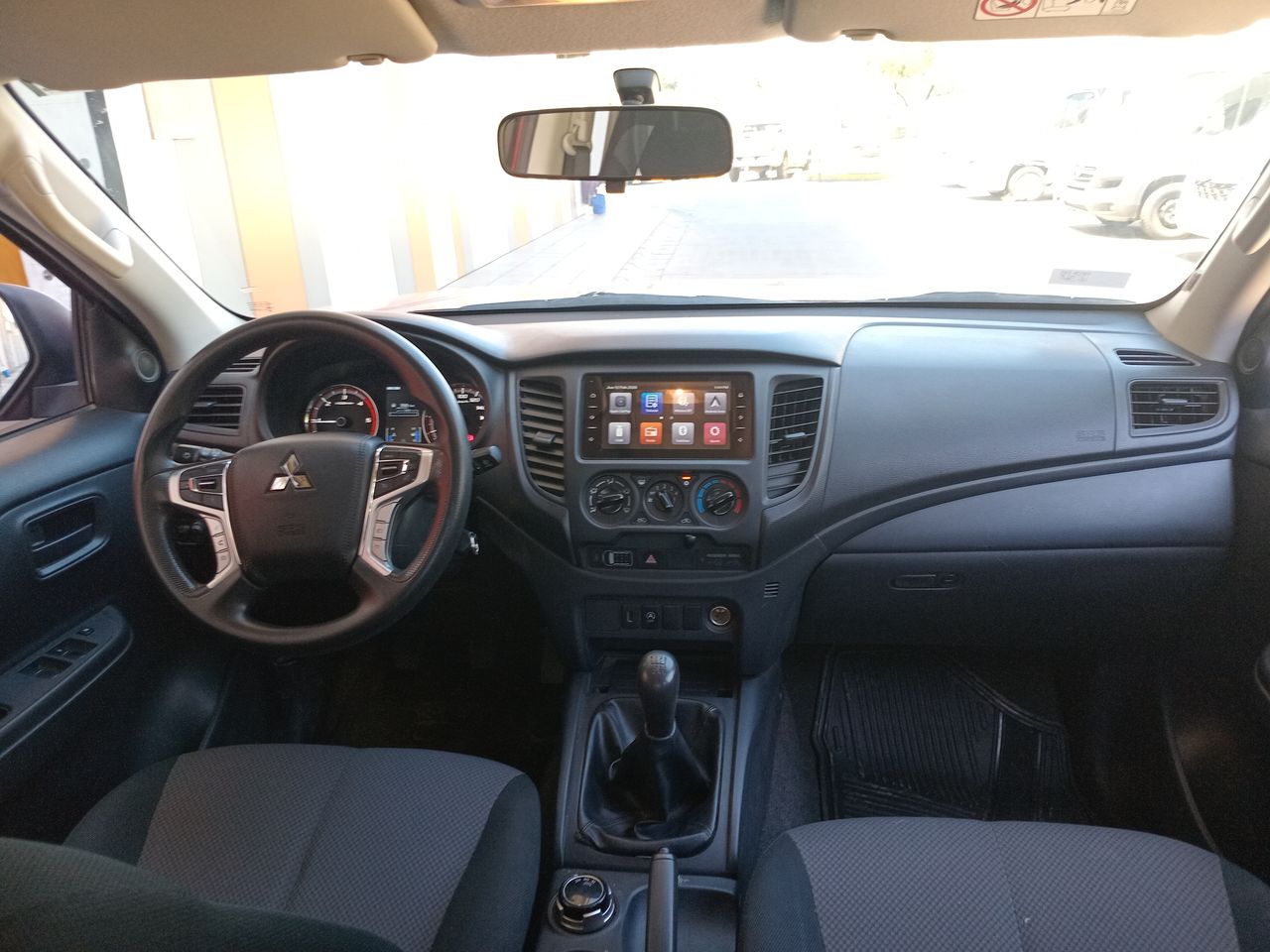 MITSUBISHI - 9