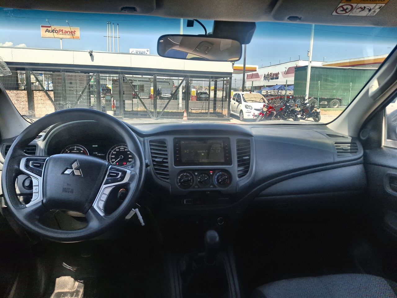 MITSUBISHI - 29