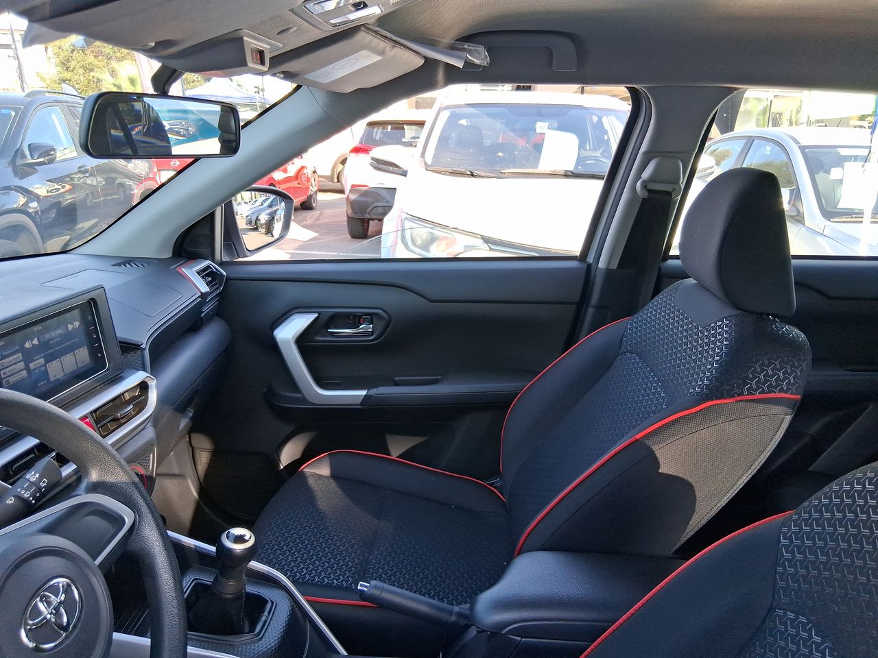 TOYOTA - 8