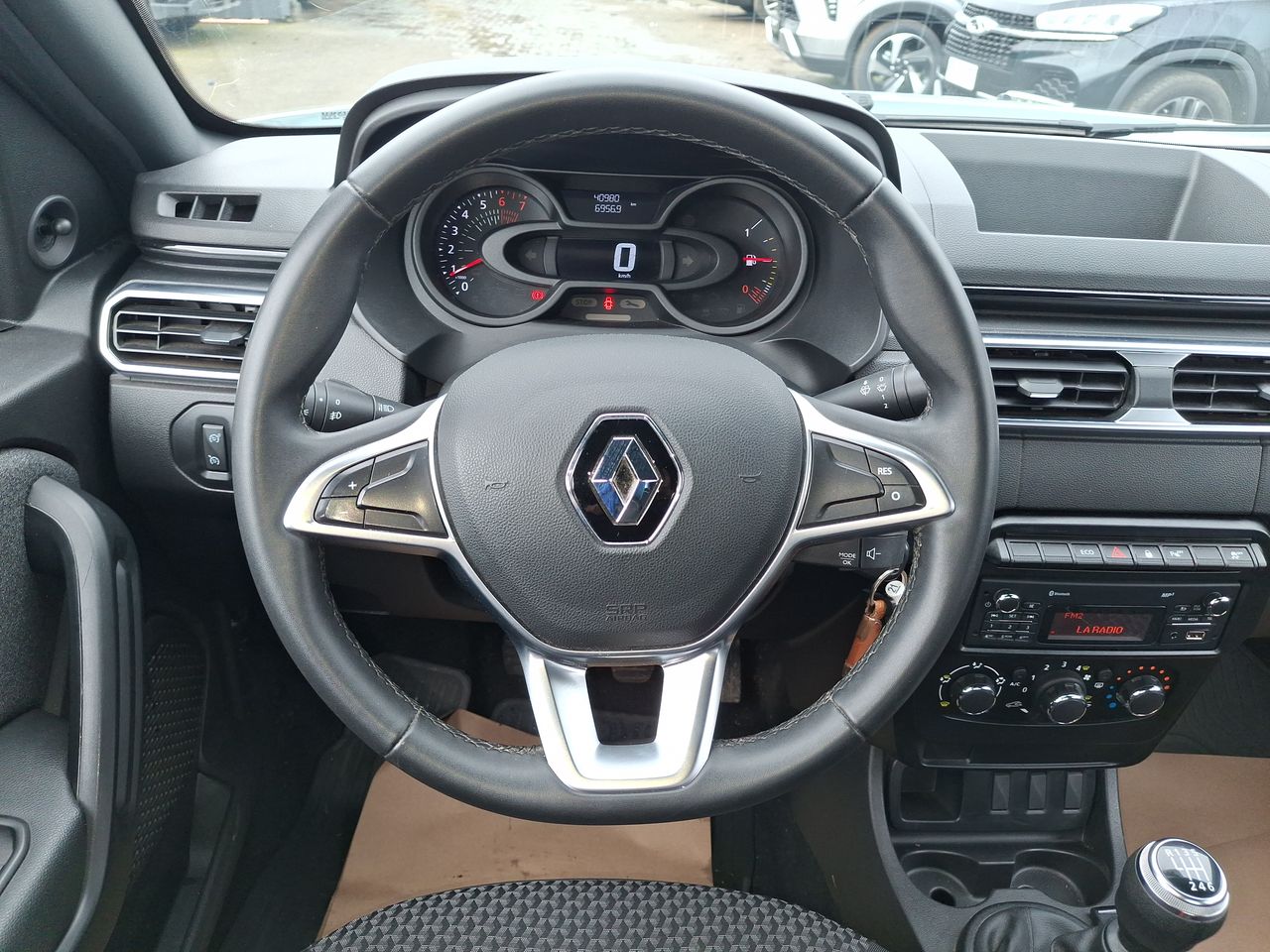 RENAULT - 16