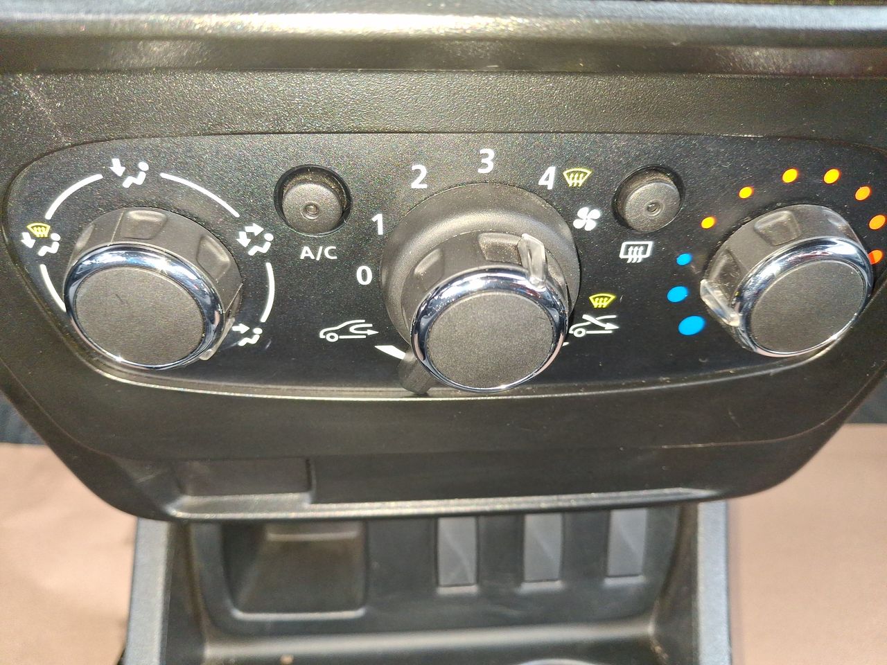 RENAULT - 20
