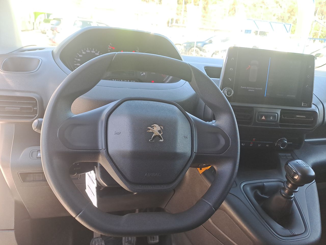 Peugeot Partner — foto 20 de 26
