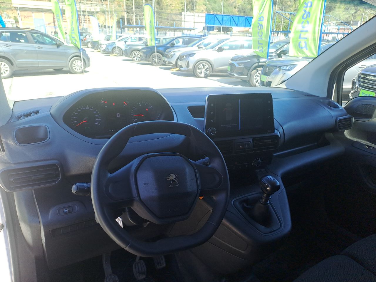 Peugeot Partner — foto 25 de 26