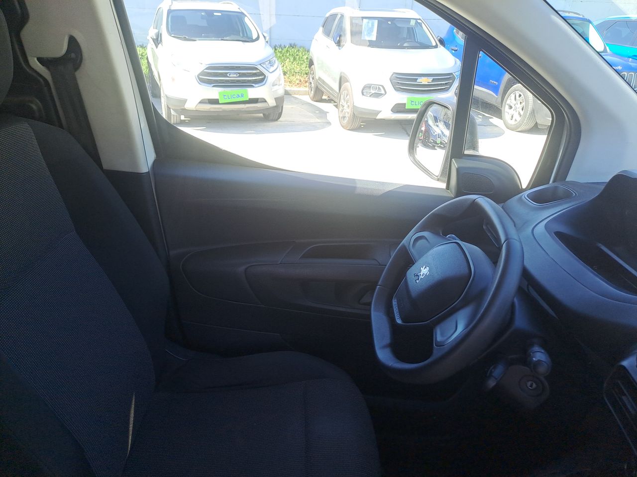 Peugeot Partner — foto 16 de 26