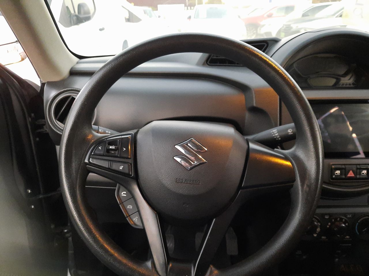 SUZUKI - 23