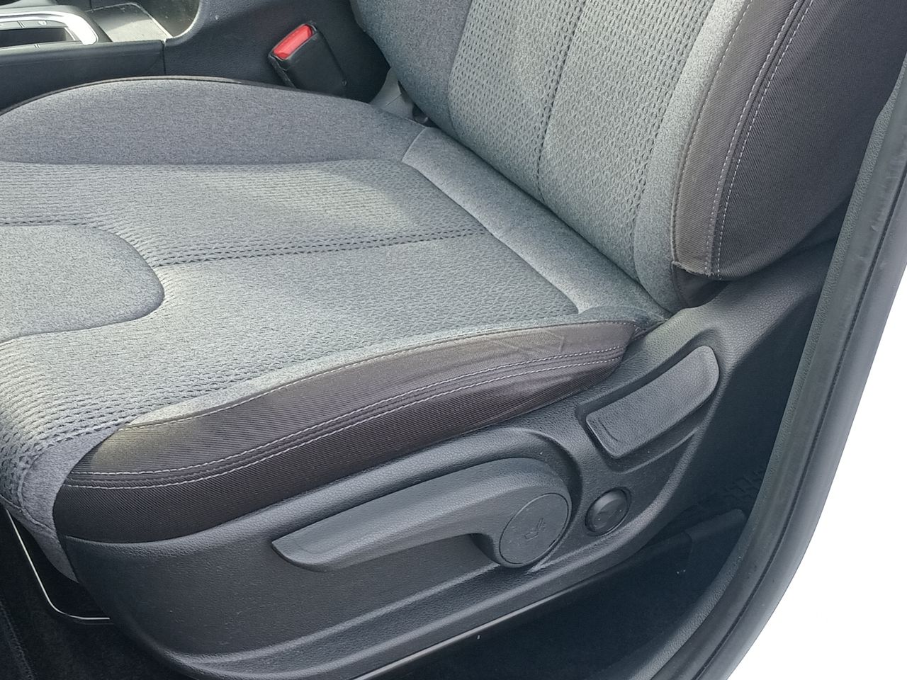 HYUNDAI - 13