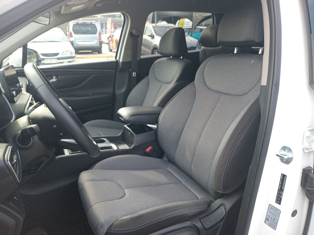 HYUNDAI - 14
