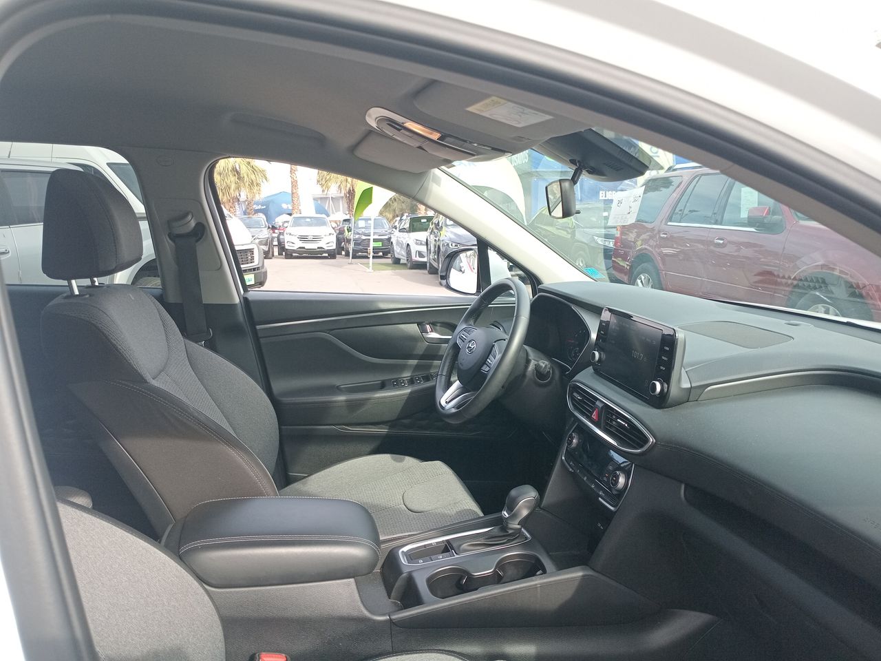 HYUNDAI - 6