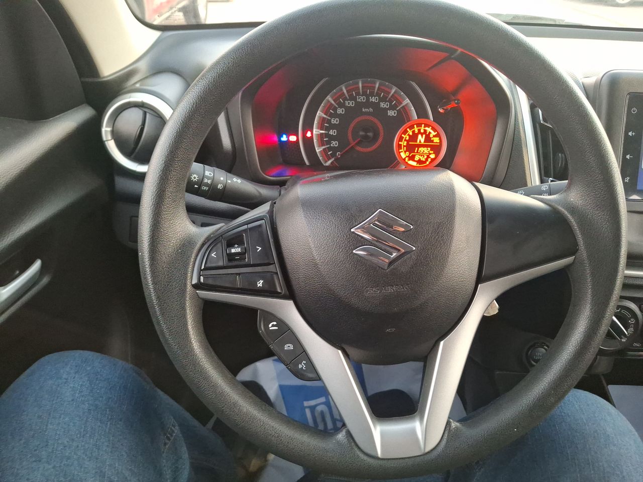 SUZUKI - 22