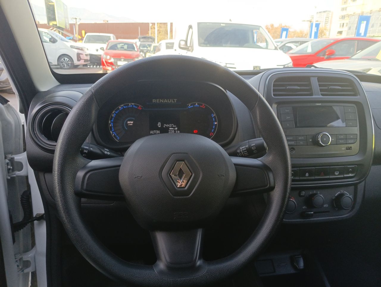 RENAULT - 18