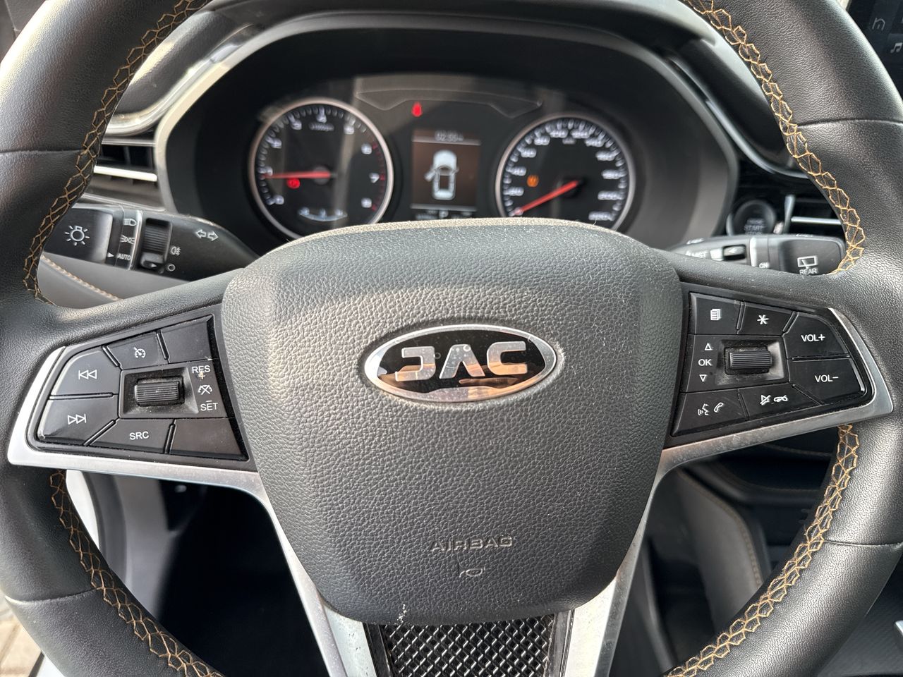 JAC Js4 — foto 18 de 27