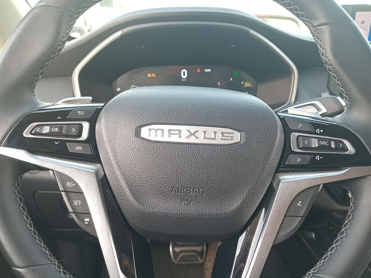 MAXUS - 17