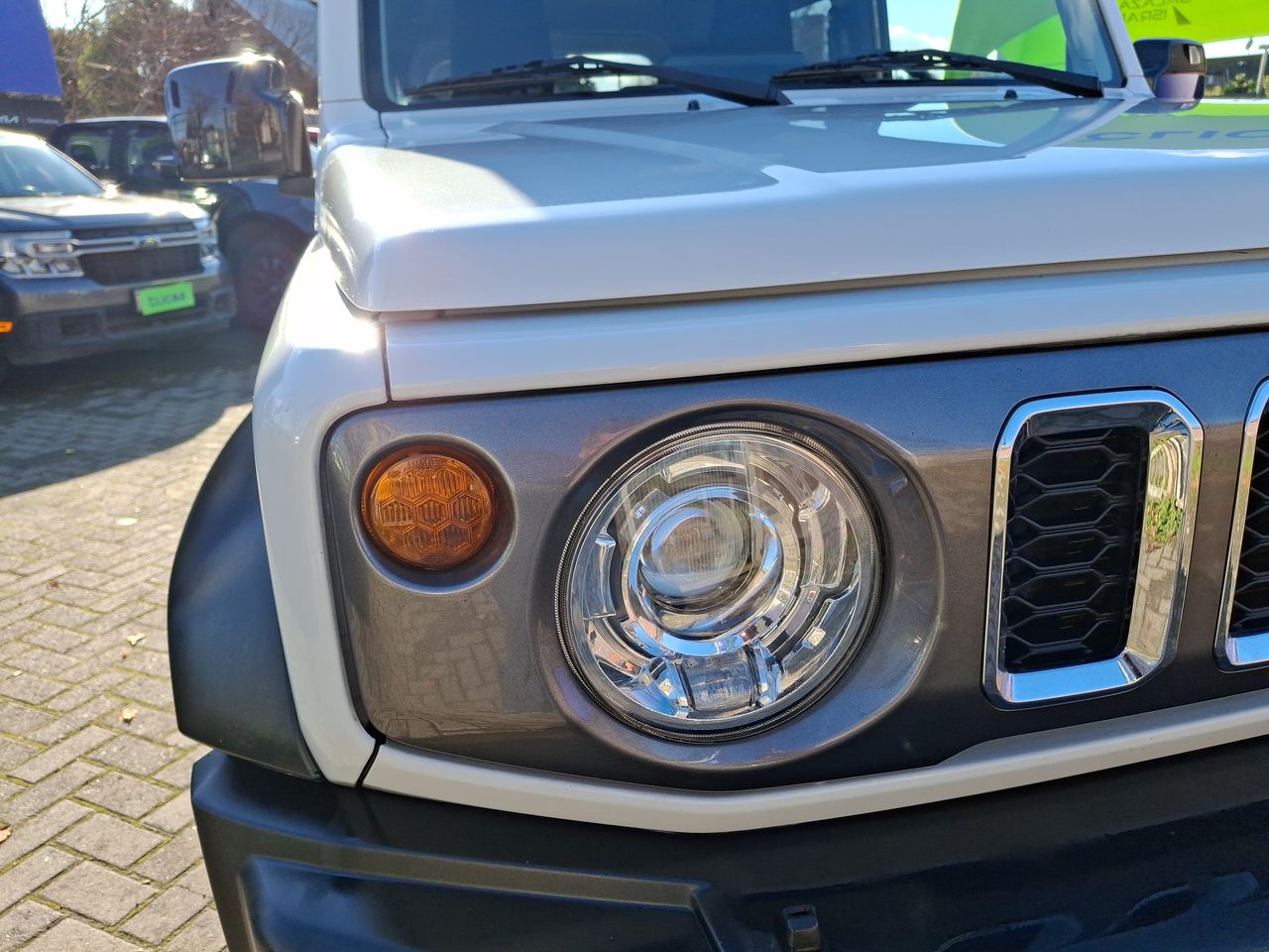 SUZUKI - 10
