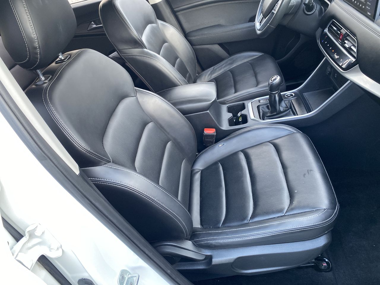 JAC Js8 — foto 26 de 28