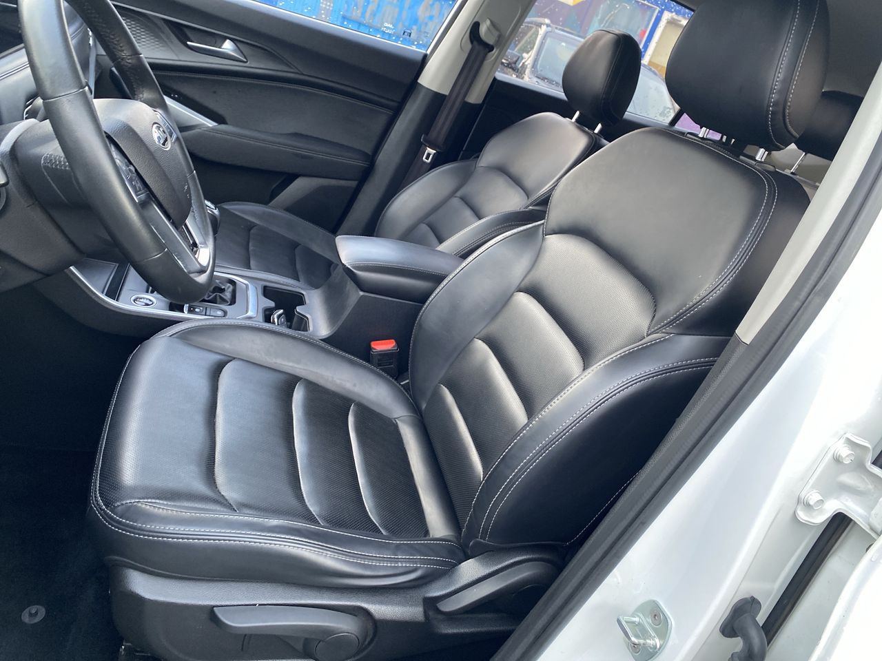 JAC Js8 — foto 17 de 28