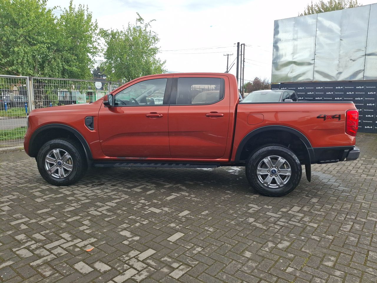 FORD - 4