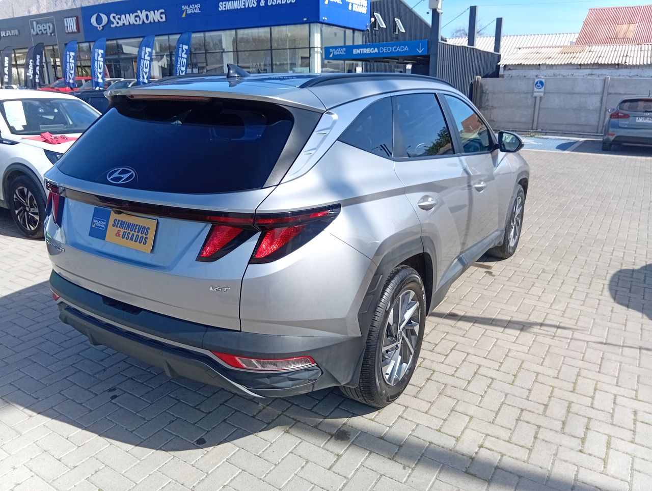 HYUNDAI - 7