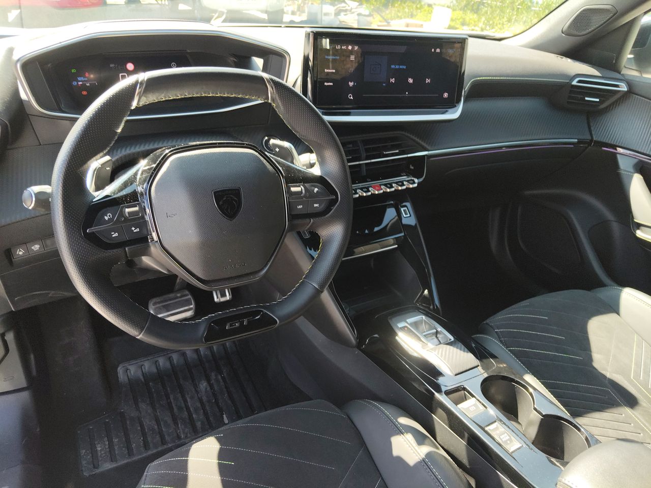 PEUGEOT - 23