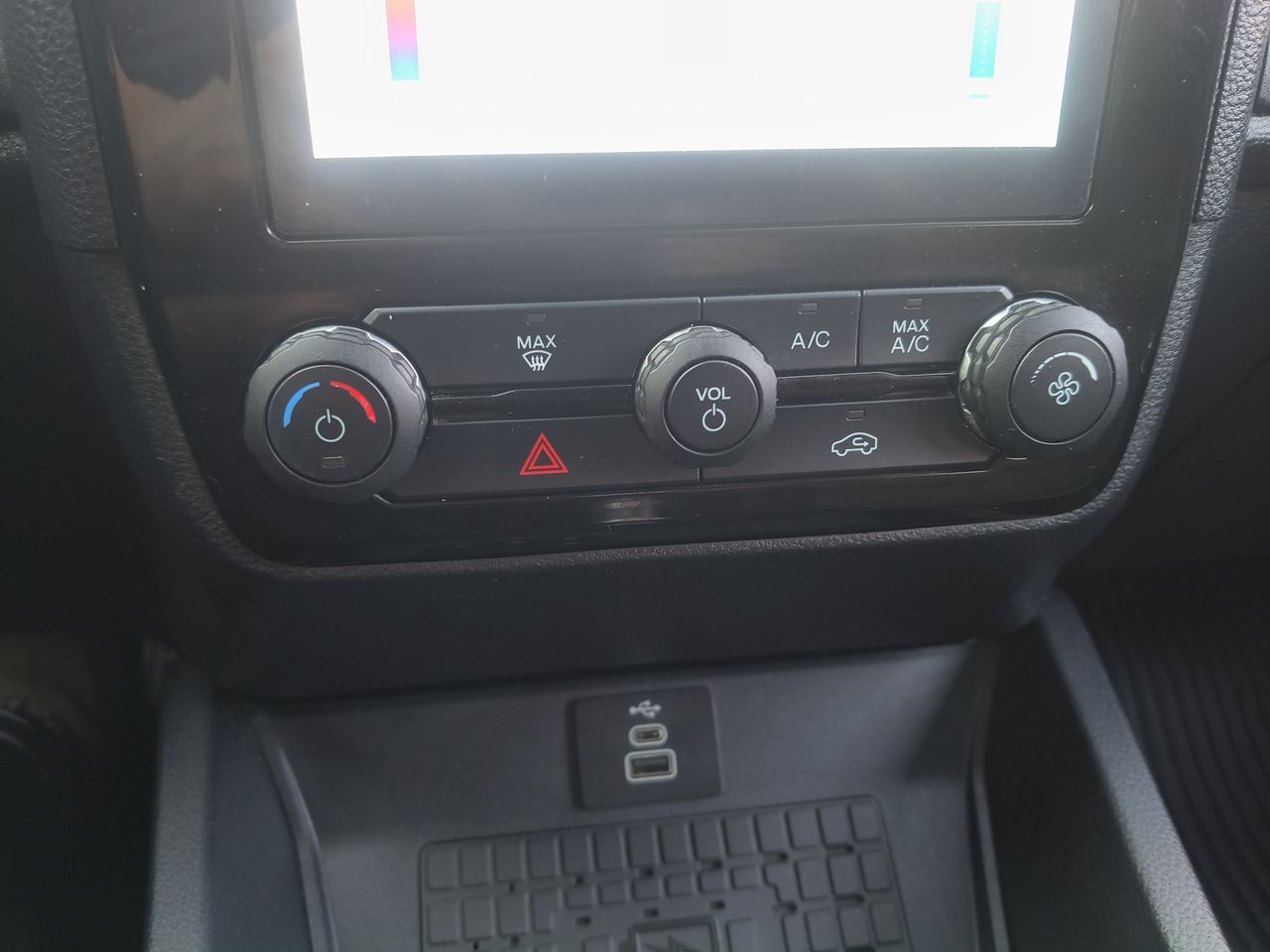 Ford Ranger — foto 19 de 21
