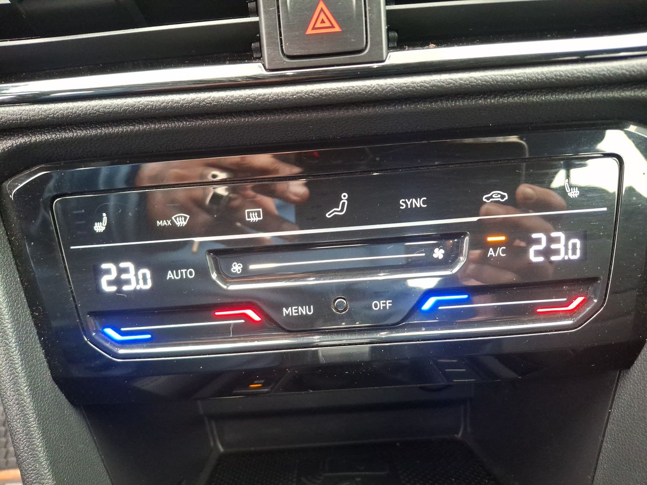 Nissan Qashqai — foto 22 de 25