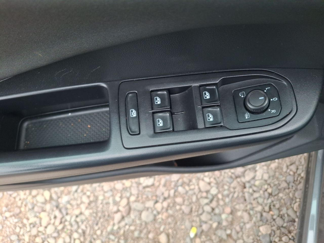 Nissan Qashqai — foto 14 de 25