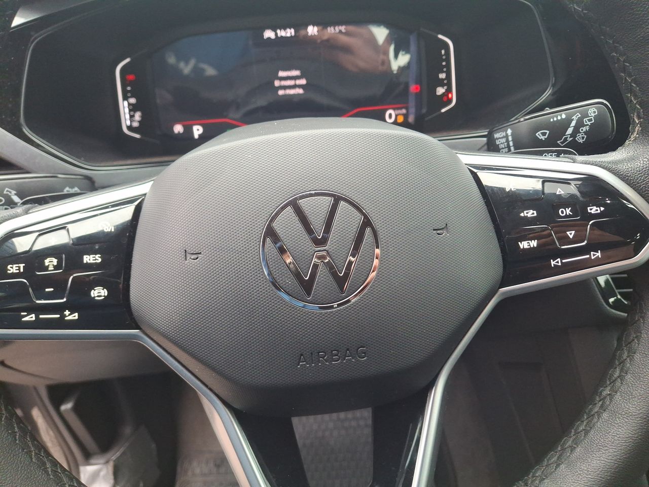Nissan Qashqai — foto 18 de 25