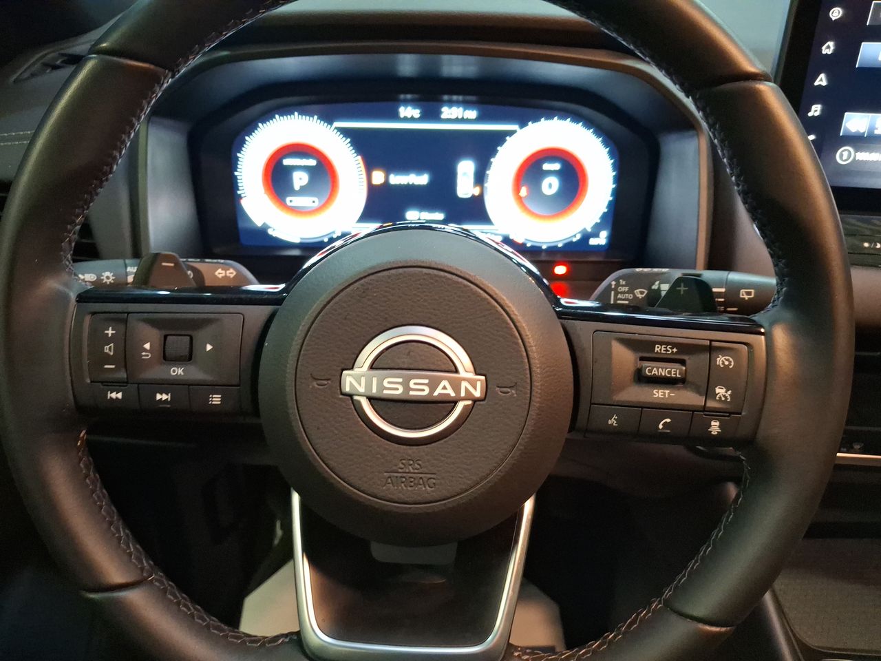NISSAN - 26