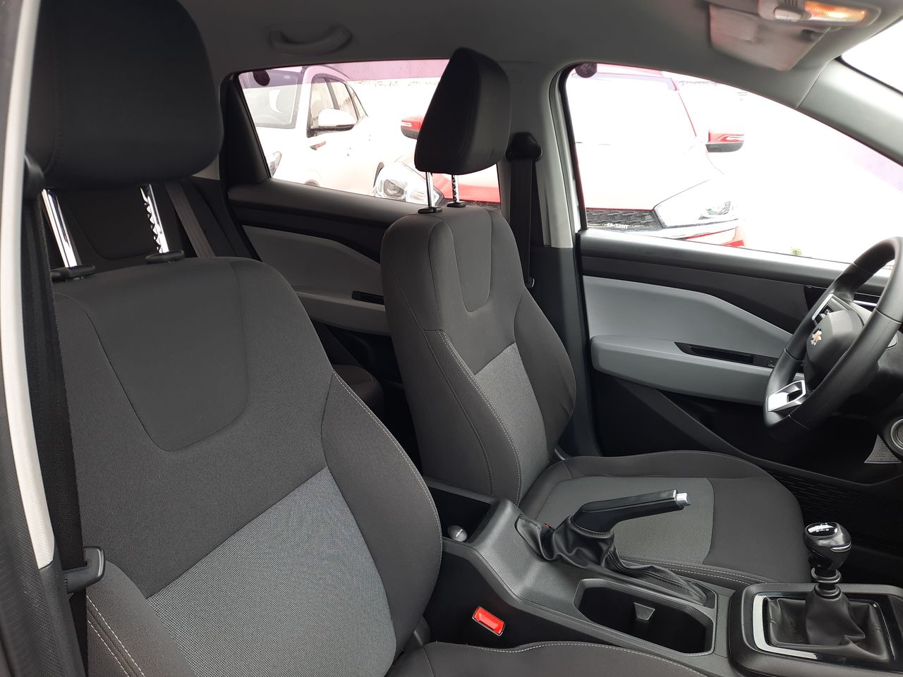 Chevrolet Sail — foto 8 de 29