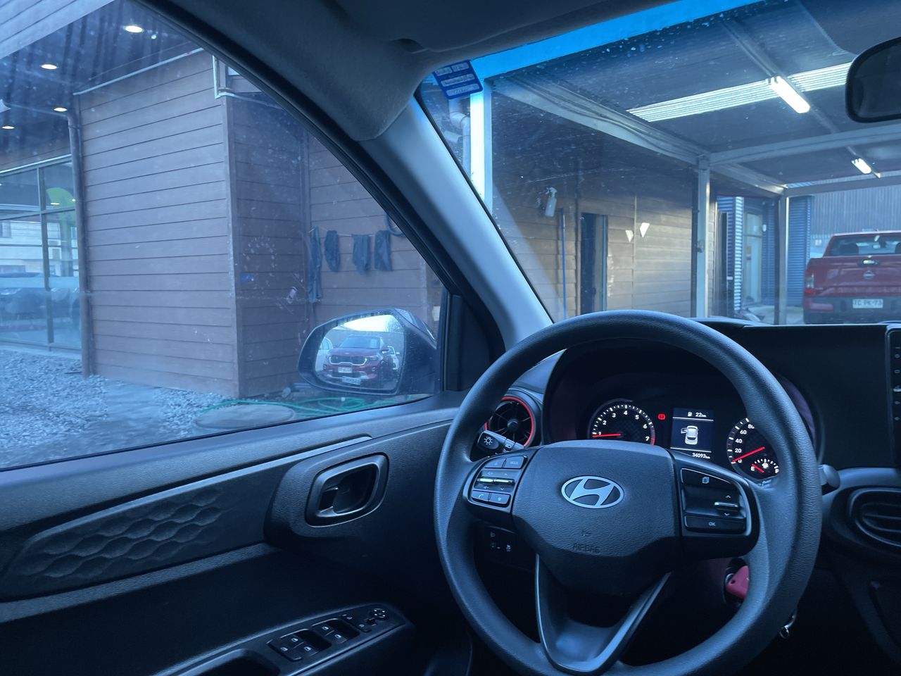 HYUNDAI - 8