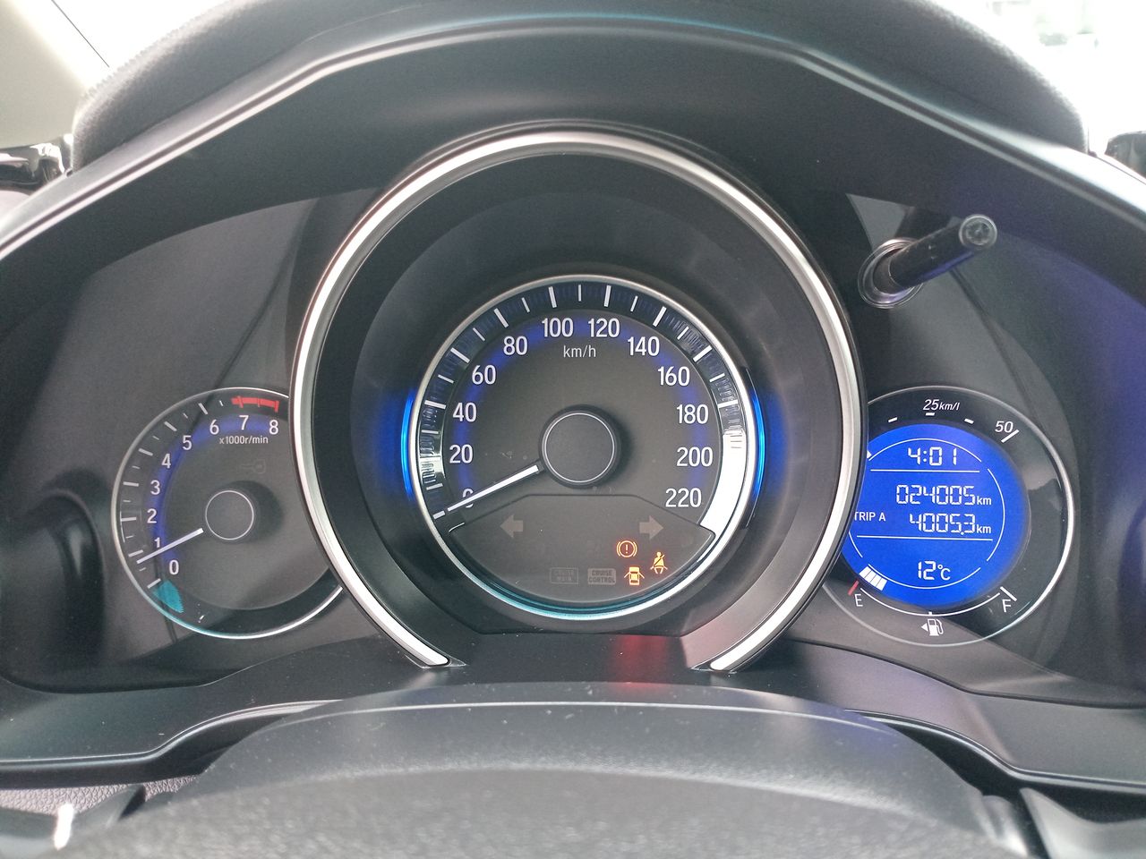 Honda WR-V — foto 19 de 27