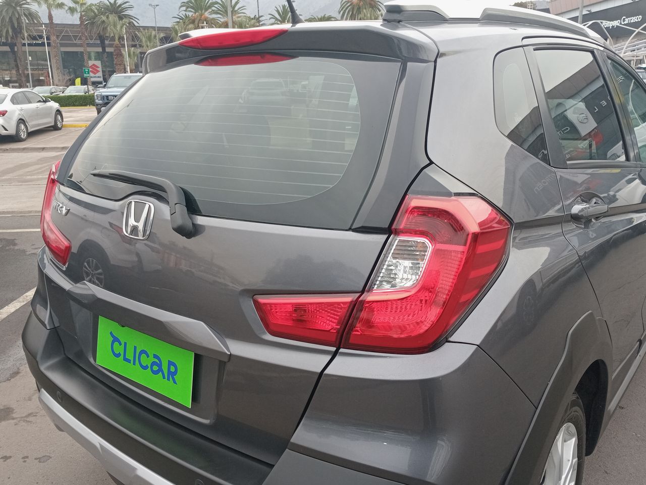 Honda WR-V — foto 12 de 27