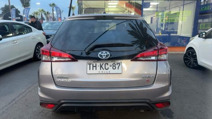 TOYOTA - 4