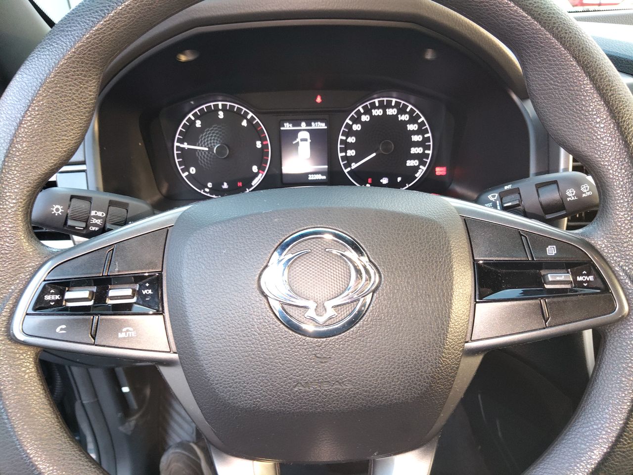SSANGYONG - 27