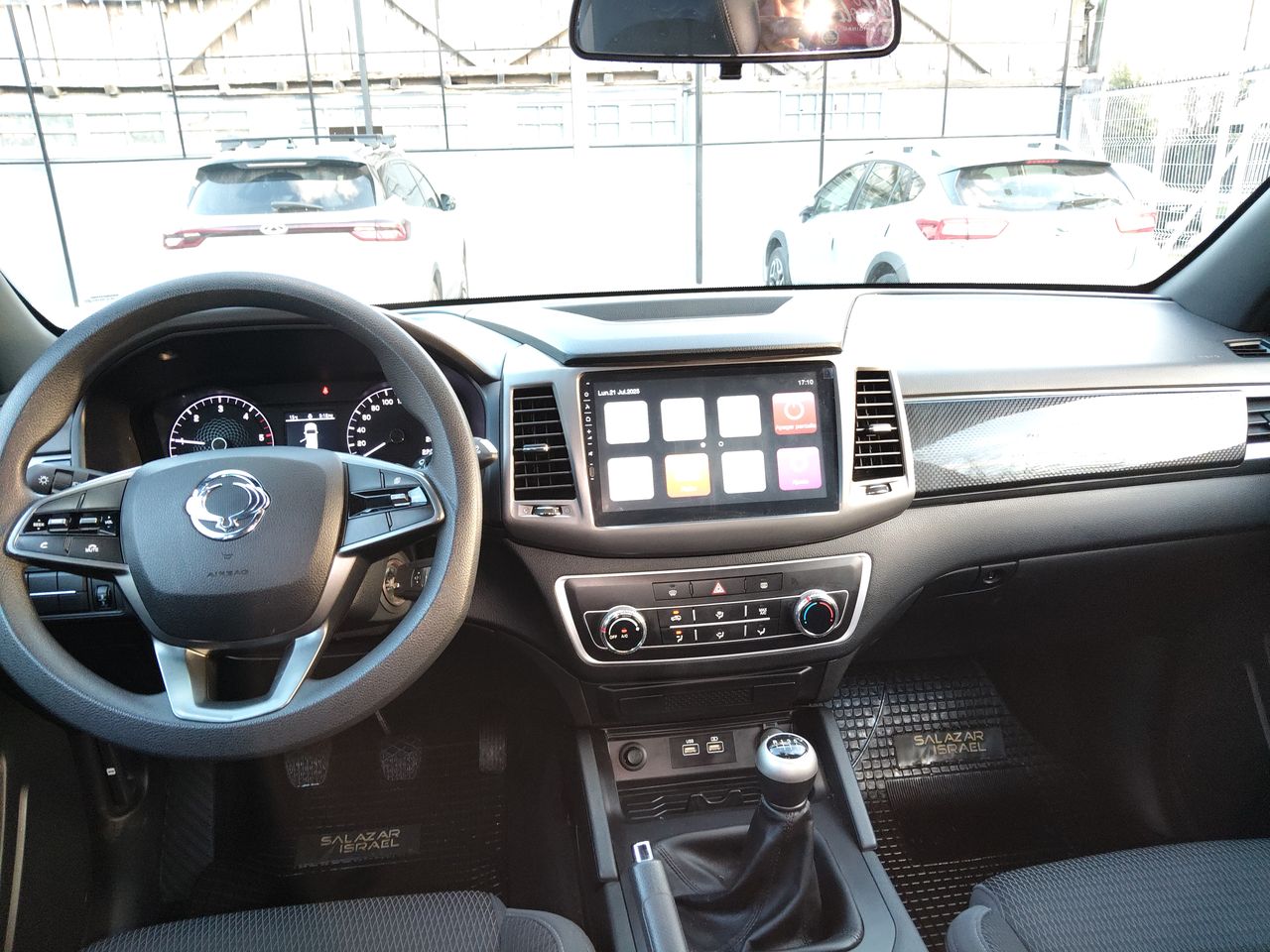 SSANGYONG - 33