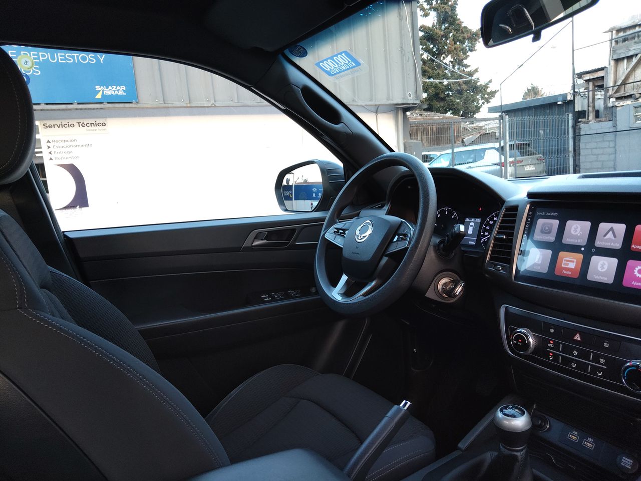 SSANGYONG - 16