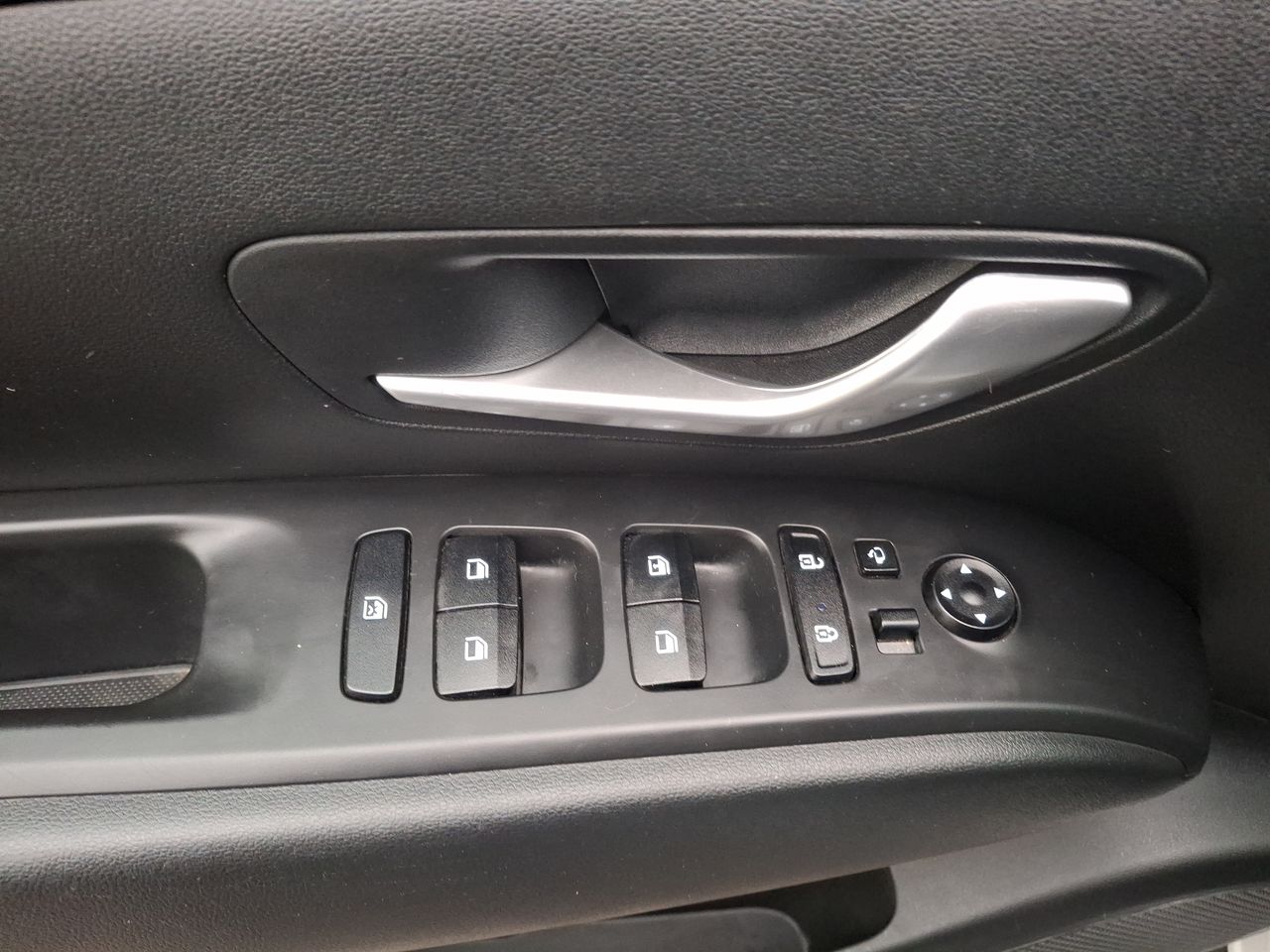 HYUNDAI - 21
