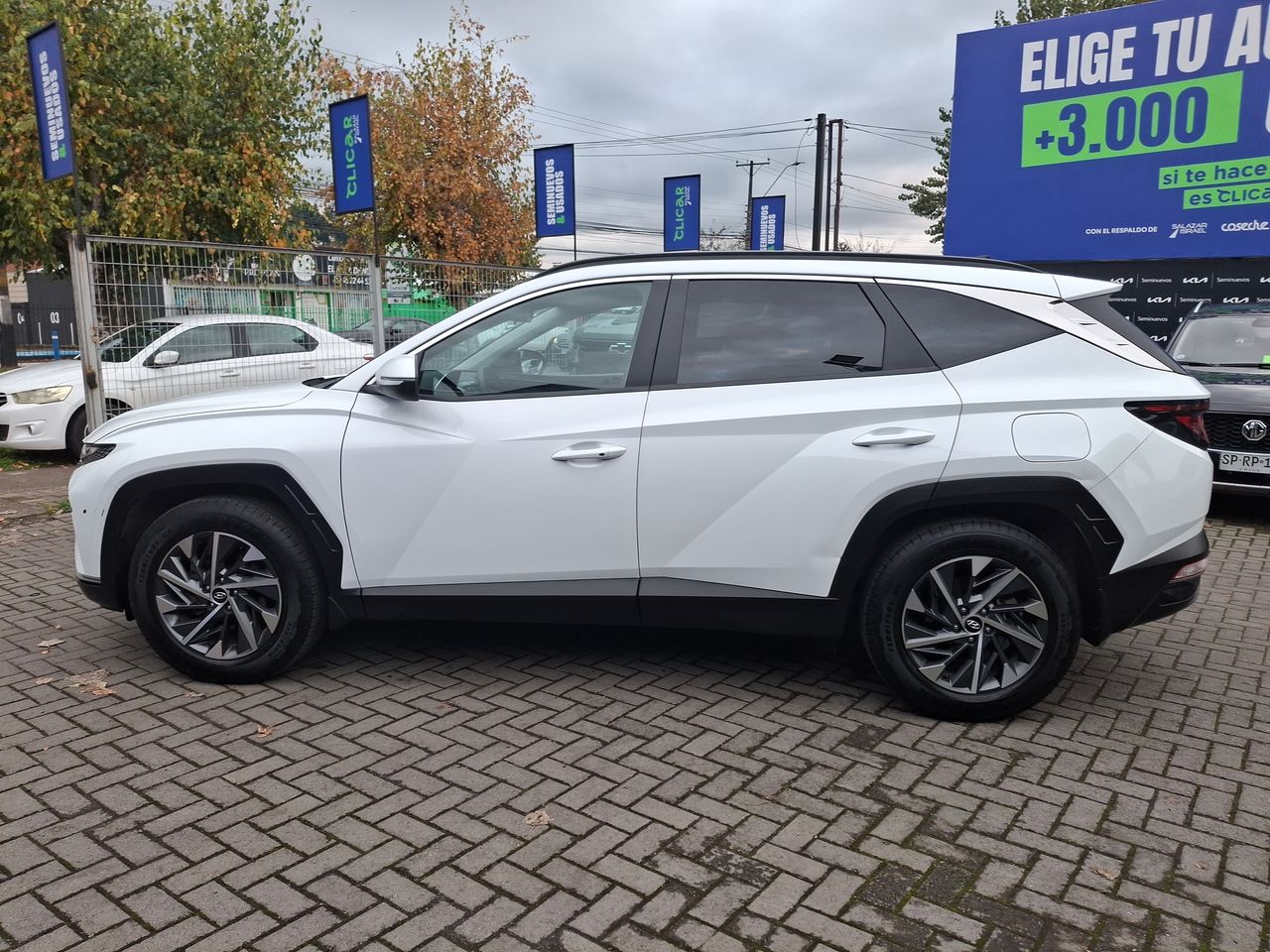 HYUNDAI - 4