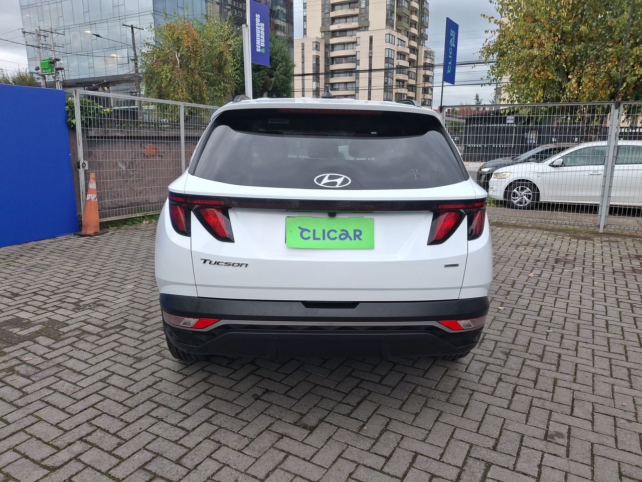 HYUNDAI - 6