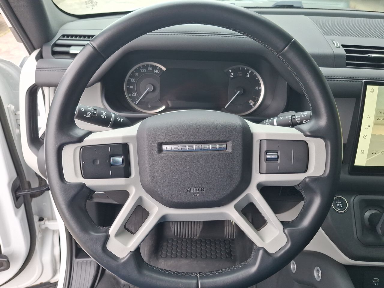 LAND ROVER - 26