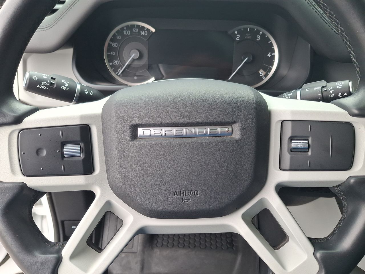 LAND ROVER - 27