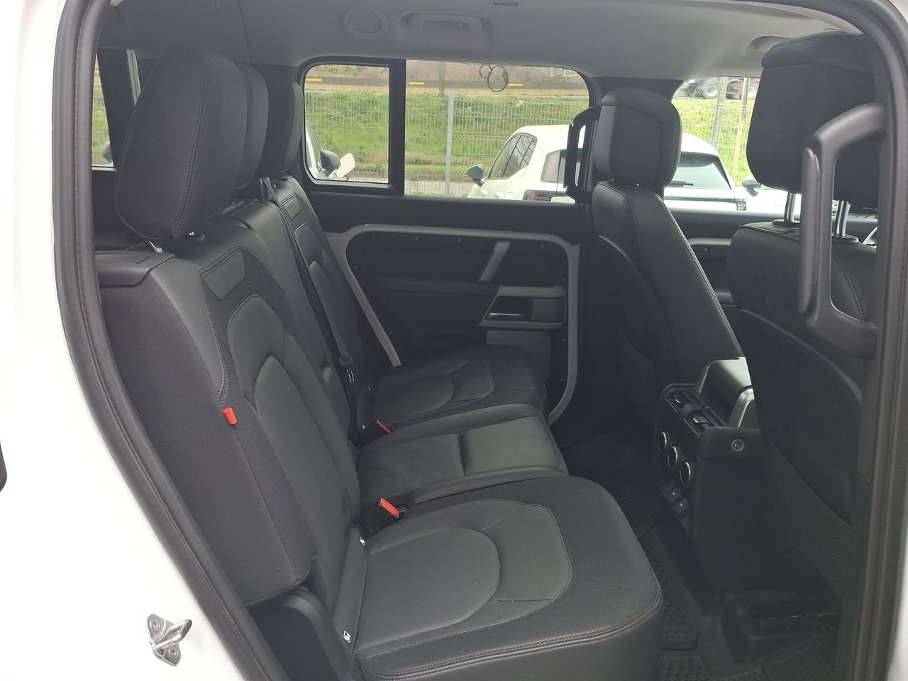 LAND ROVER - 36