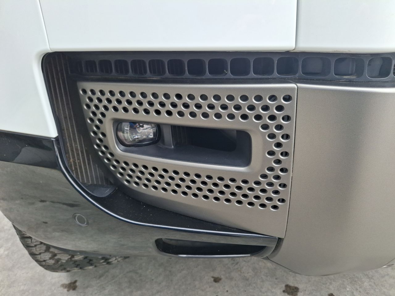 LAND ROVER - 20