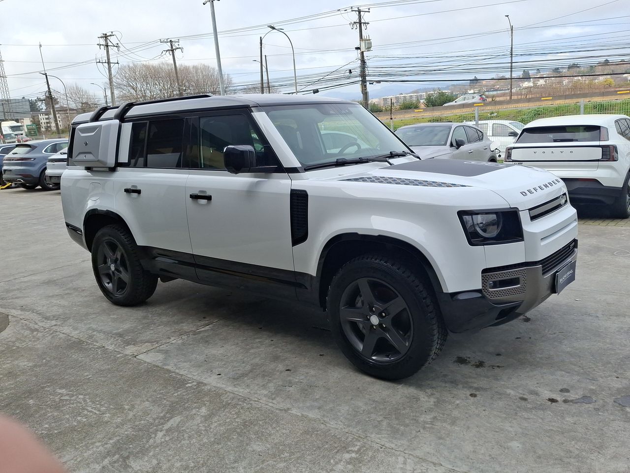 LAND ROVER - 1