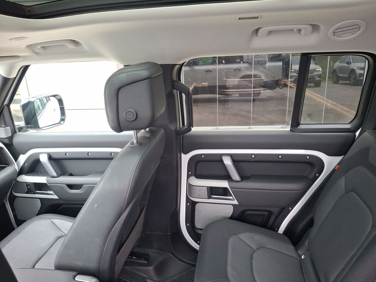 LAND ROVER - 11