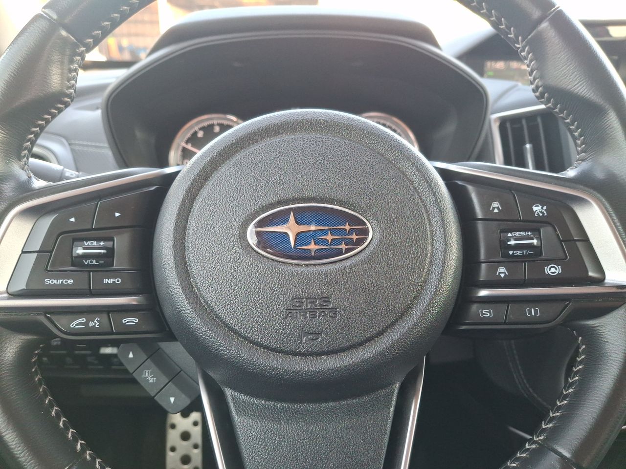 Subaru Forester — foto 27 de 37