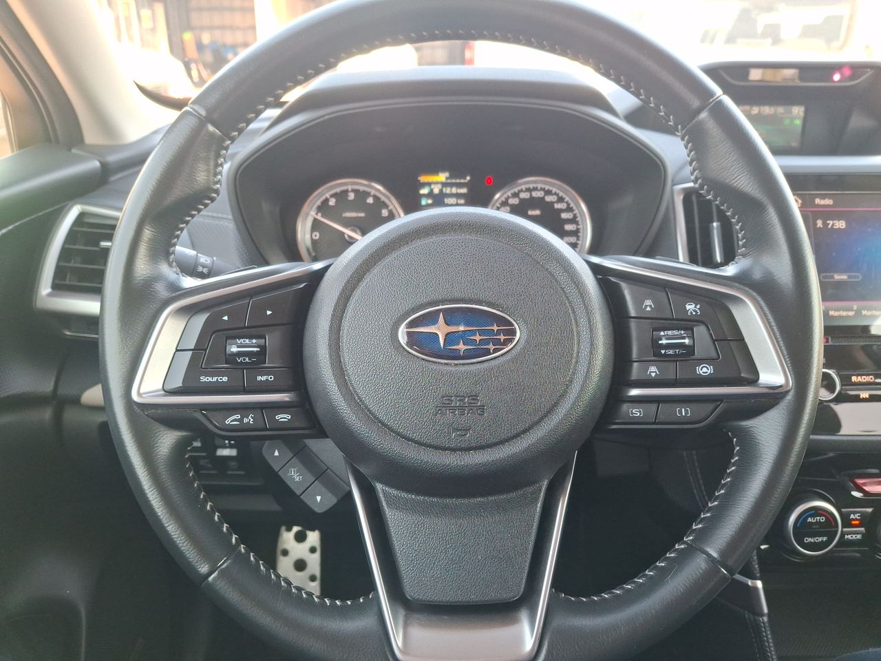 Subaru Forester — foto 26 de 37