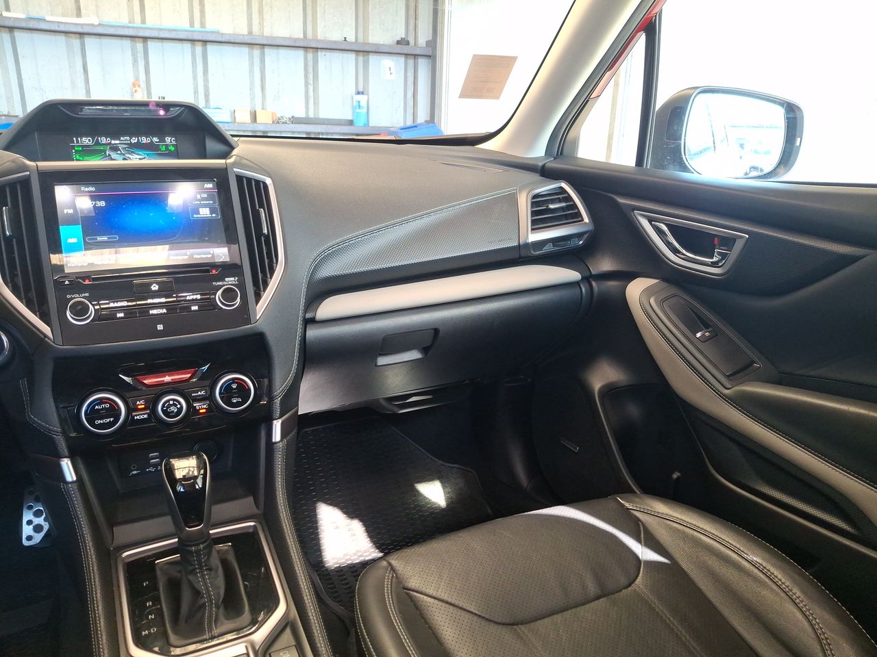 Subaru Forester — foto 11 de 37