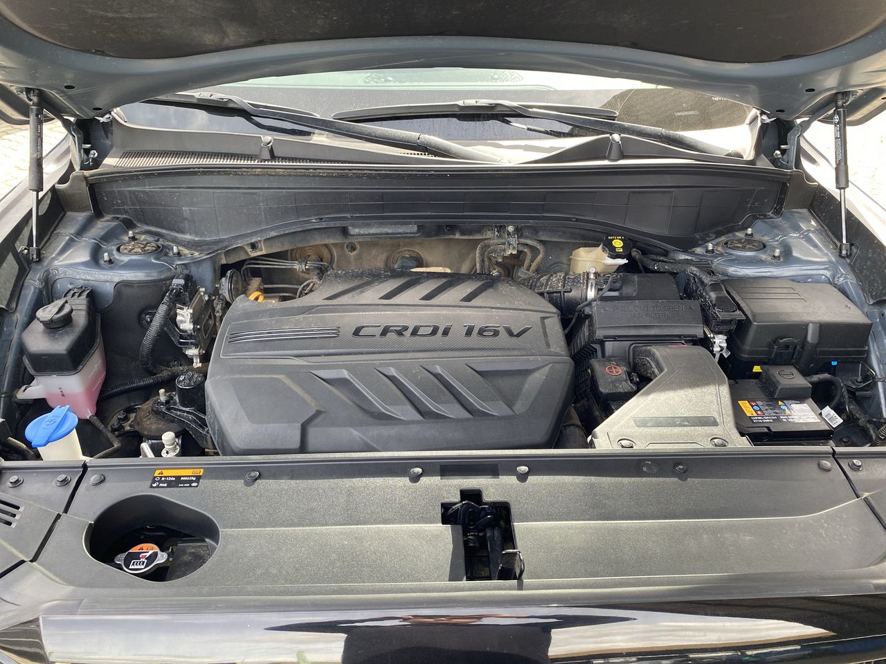 HYUNDAI - 16