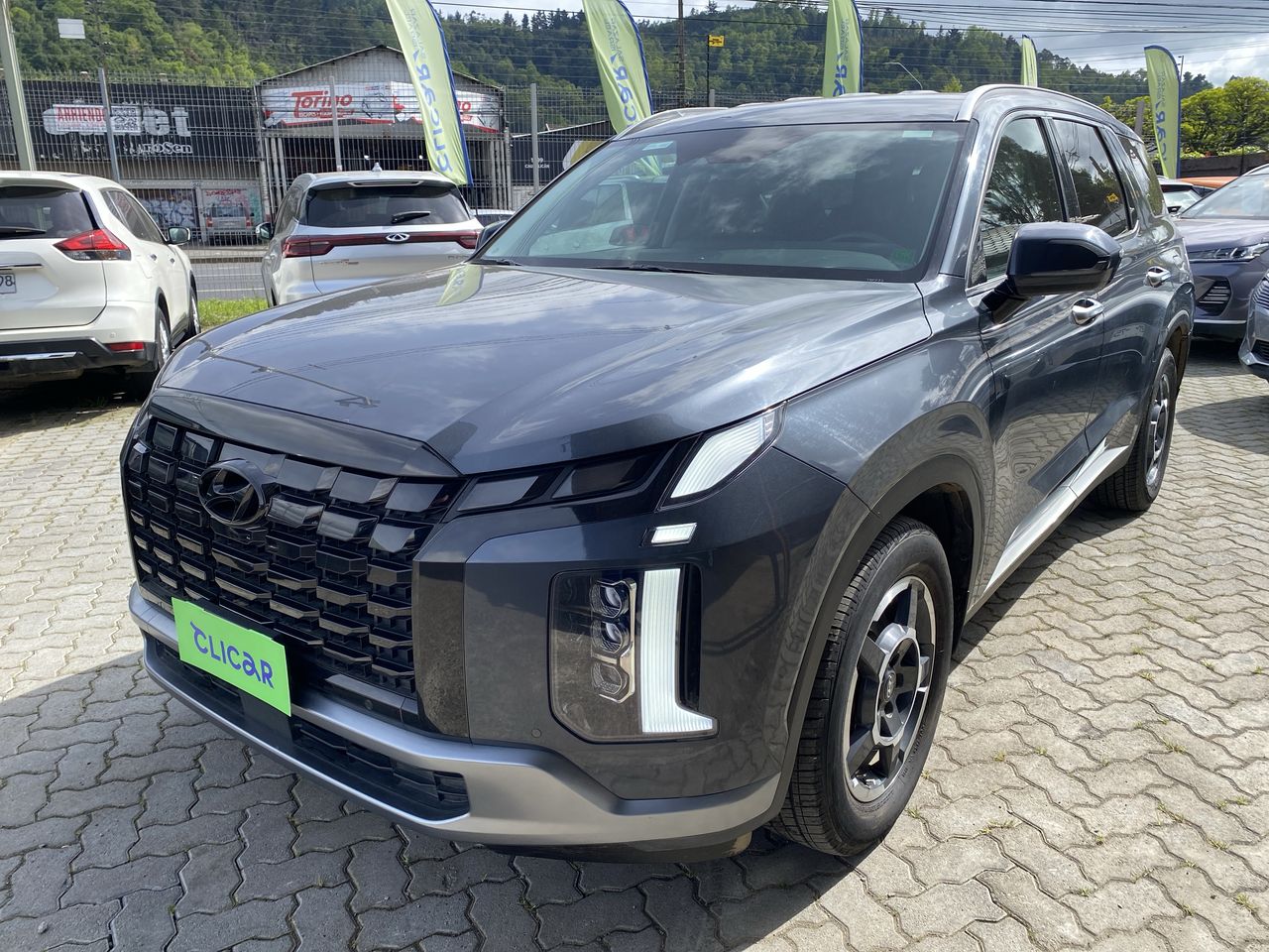 HYUNDAI - 3
