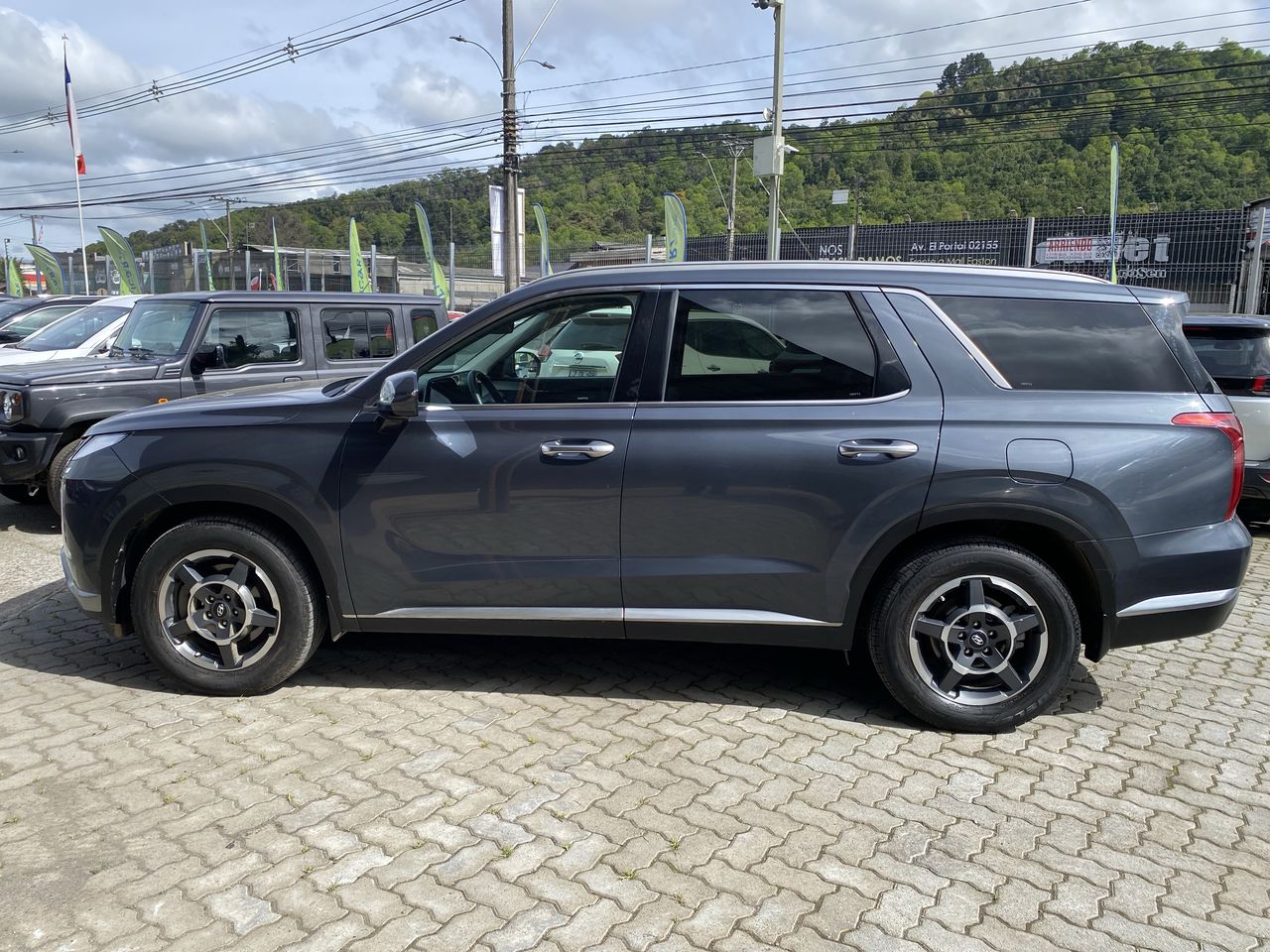 HYUNDAI - 4